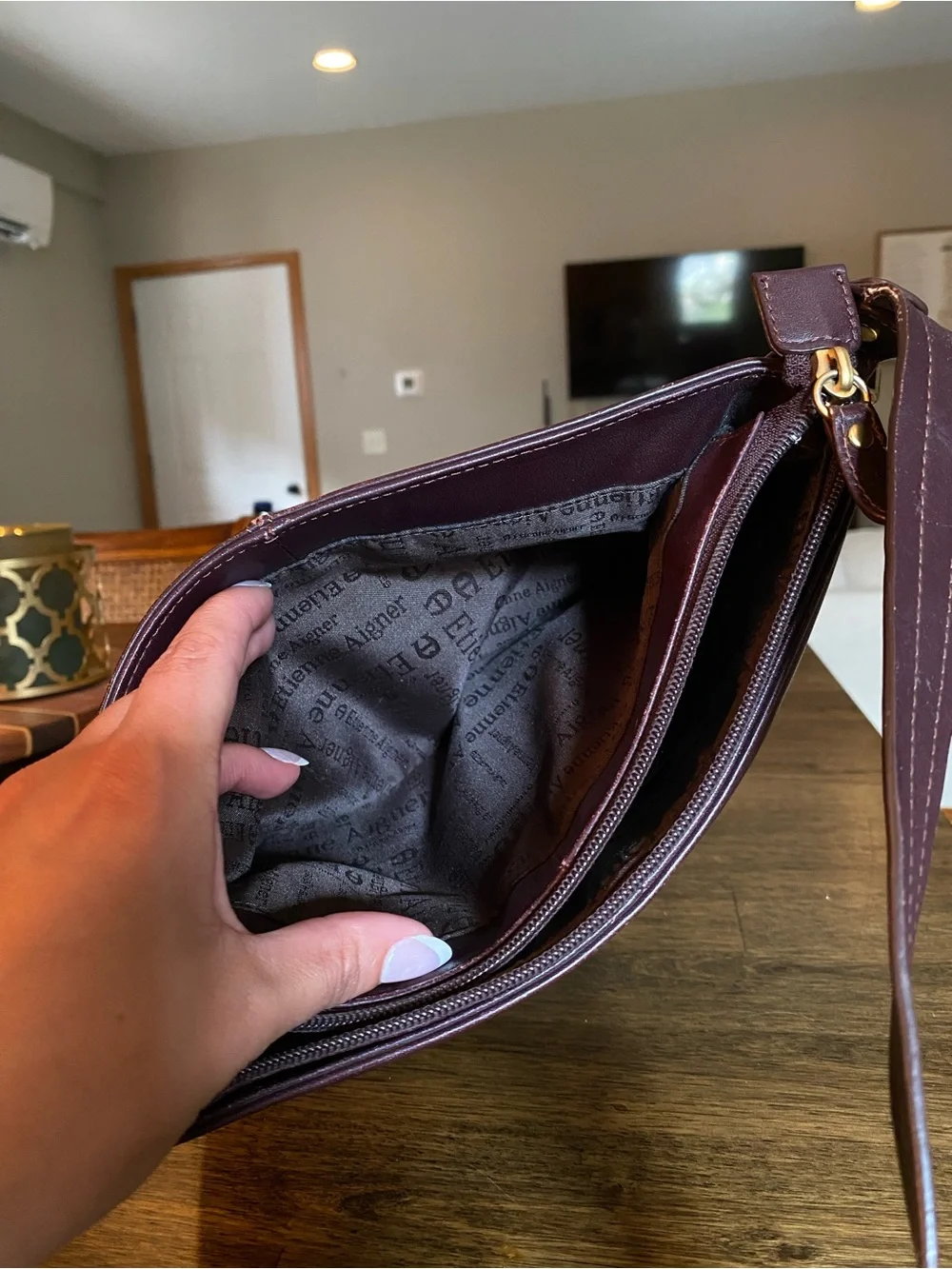 Vintage Etienne Aigner Burgundy Leather Shoulder Bag - Picture 8 of 9